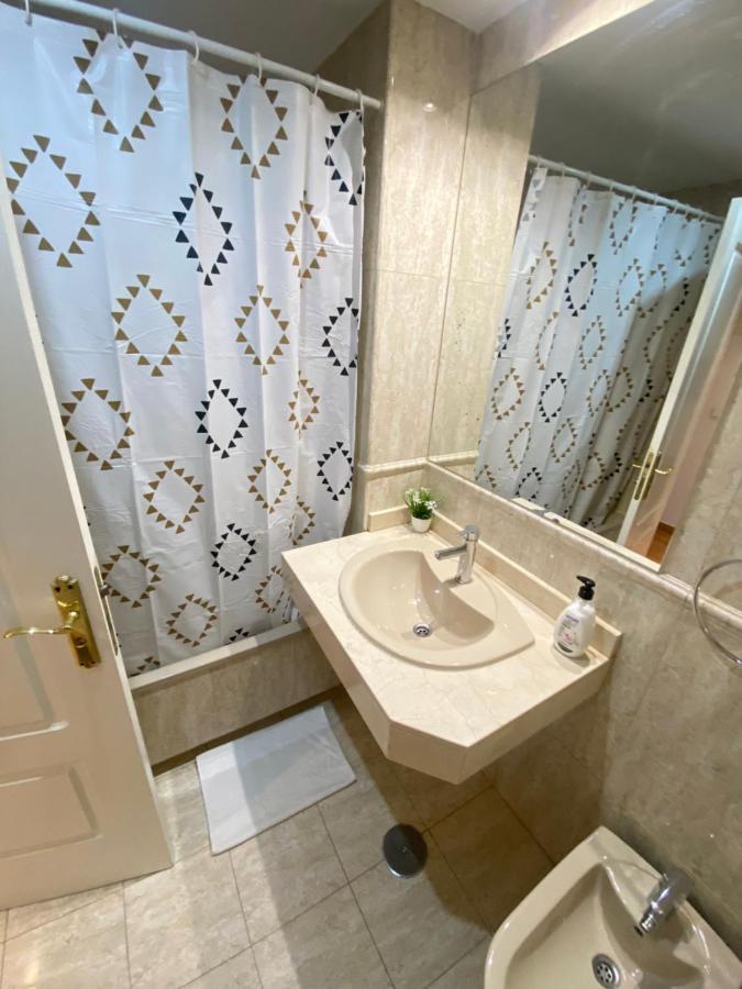 Deyanira Suite, Aeropuerto, Ifema Madrid Exteriér fotografie