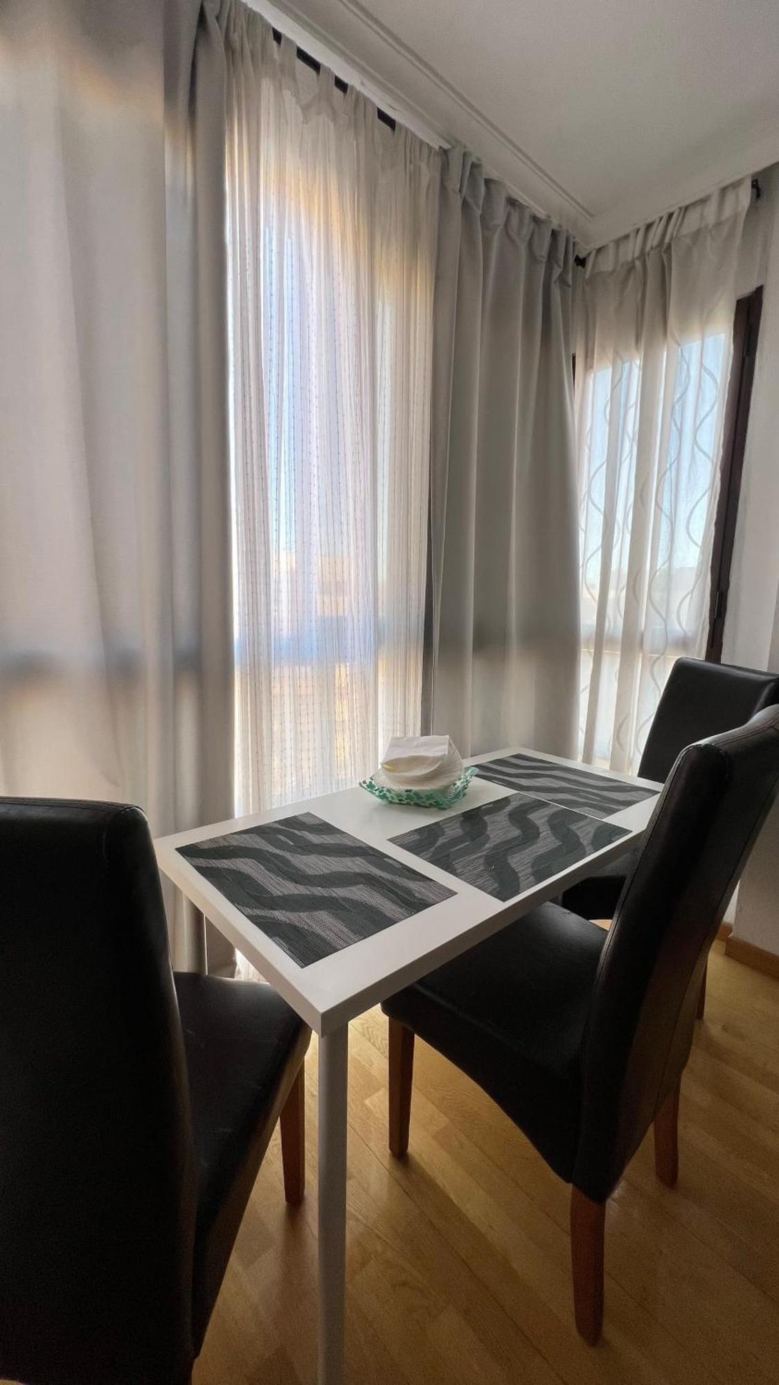 Deyanira Suite, Aeropuerto, Ifema Madrid Exteriér fotografie